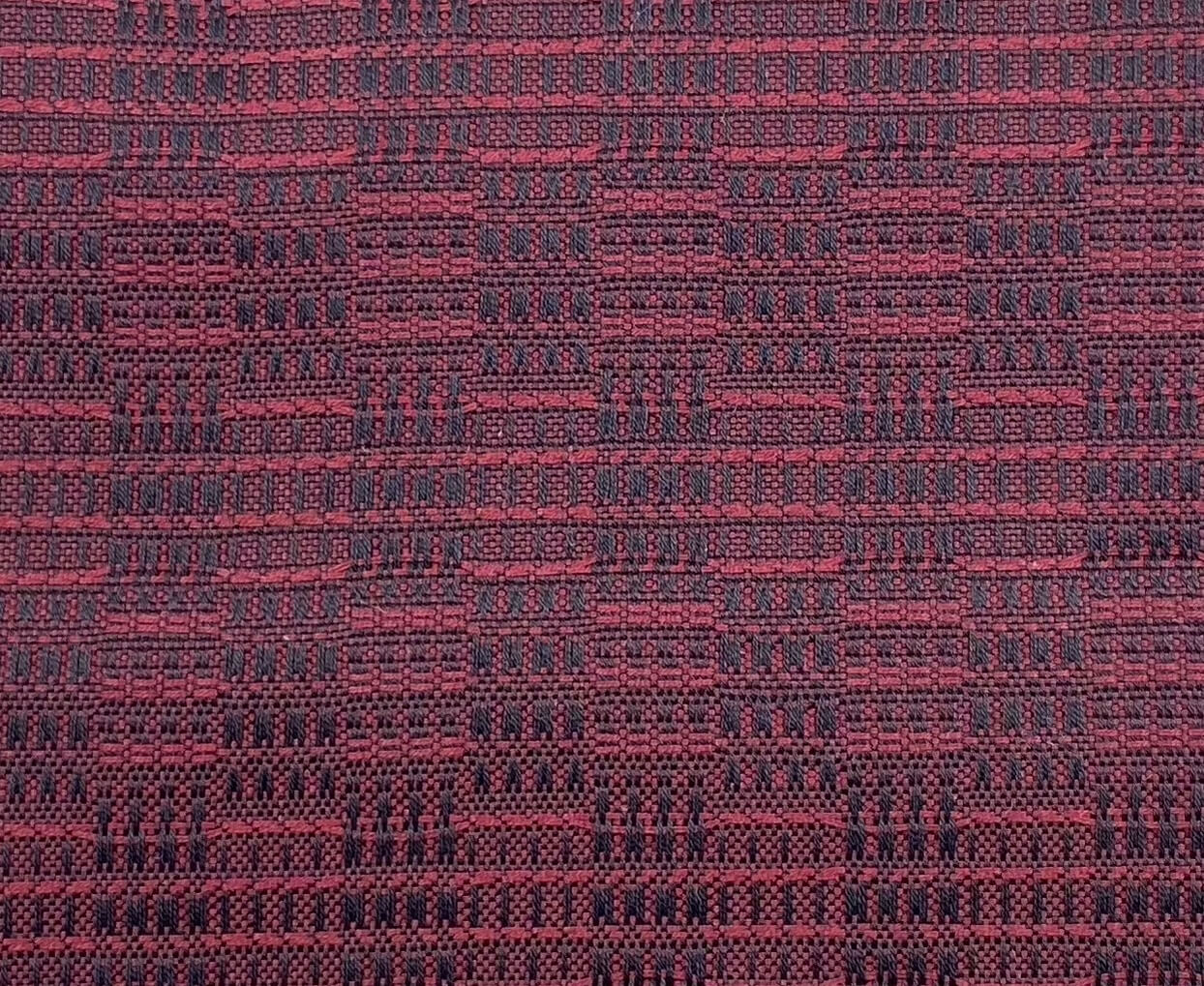 BURGUNDY KENTE CHISEL TIP COLLAR SHIRT
