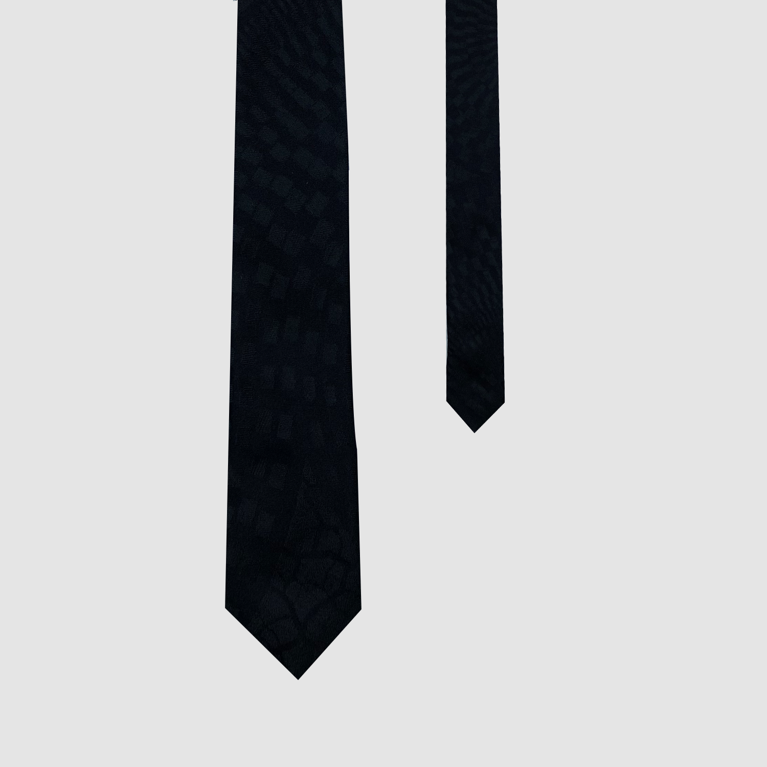 BLACK TRIBAL SILK TIE